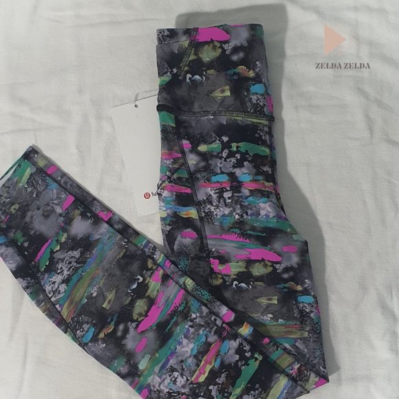 new LULULEMON Fast and Free High-Rise Tight 25” Pockets - Size 2 - Picture 10 of 10